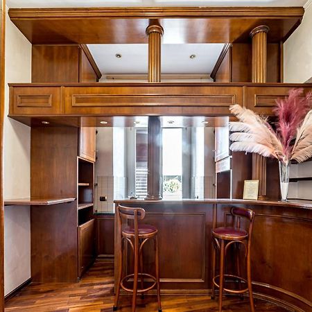 Downtown Luxury B&B - Termini Train Station Roma Ngoại thất bức ảnh