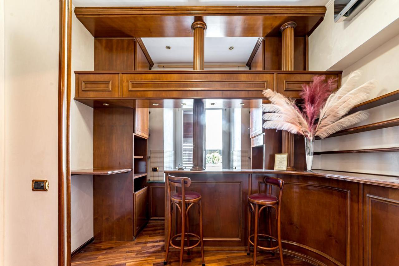 Downtown Luxury B&B - Termini Train Station Roma Ngoại thất bức ảnh
